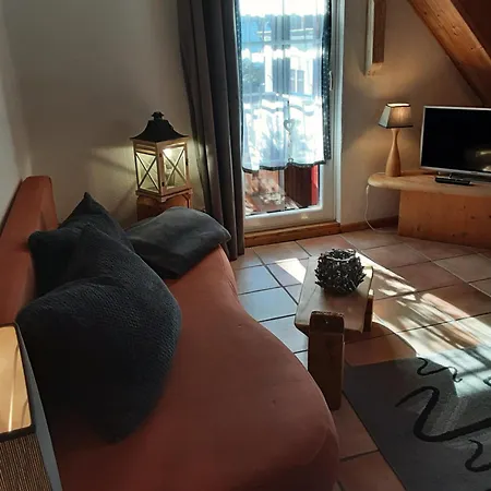 Holzwurm Apartament *